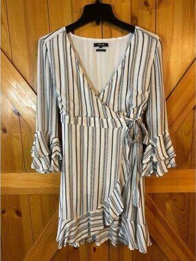 Miss Me White Black Striped Lined Wrap Dress 3/4 Sleeve Bell Cuff Size Small (50